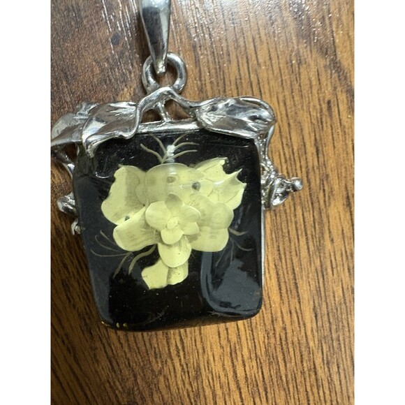 Vintage White Rose Pendant Glass For Necklace Rectangle Silver Tone - Picture 5 of 8